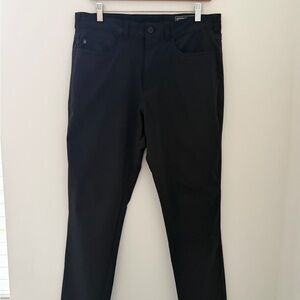 Mizzen+Main Men's Slim Black Performance Helmsman Slim Pants 32x30
